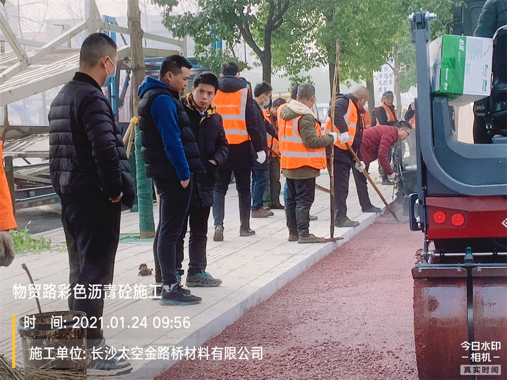 長沙太空金路橋材料有限公司,雙鋼輪壓路機,福格勒瀝青攤鋪機,AC系列,AF系列,SBS系列