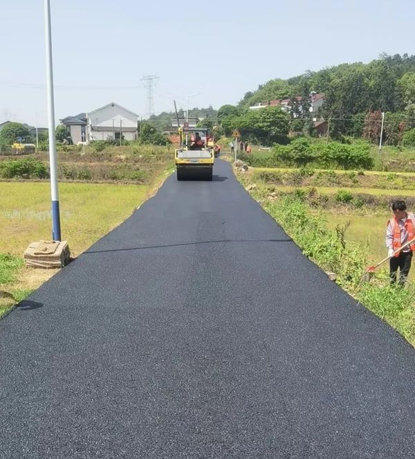 長沙太空金路橋材料有限公司,雙鋼輪壓路機,福格勒瀝青攤鋪機,AC系列,AF系列,SBS系列