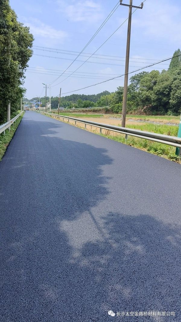 長沙太空金路橋材料有限公司,雙鋼輪壓路機,福格勒瀝青攤鋪機,AC系列,AF系列,SBS系列