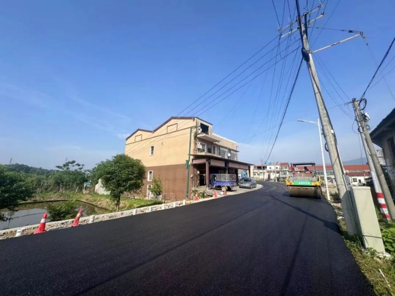 長沙太空金路橋材料有限公司,雙鋼輪壓路機,福格勒瀝青攤鋪機,AC系列,AF系列,SBS系列